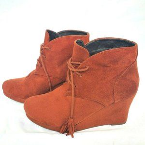 Report Jimminy Tassel Wedge Lace-up Booties